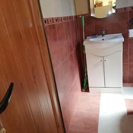 Yellow Fani Semesterbostad Sinemoretz